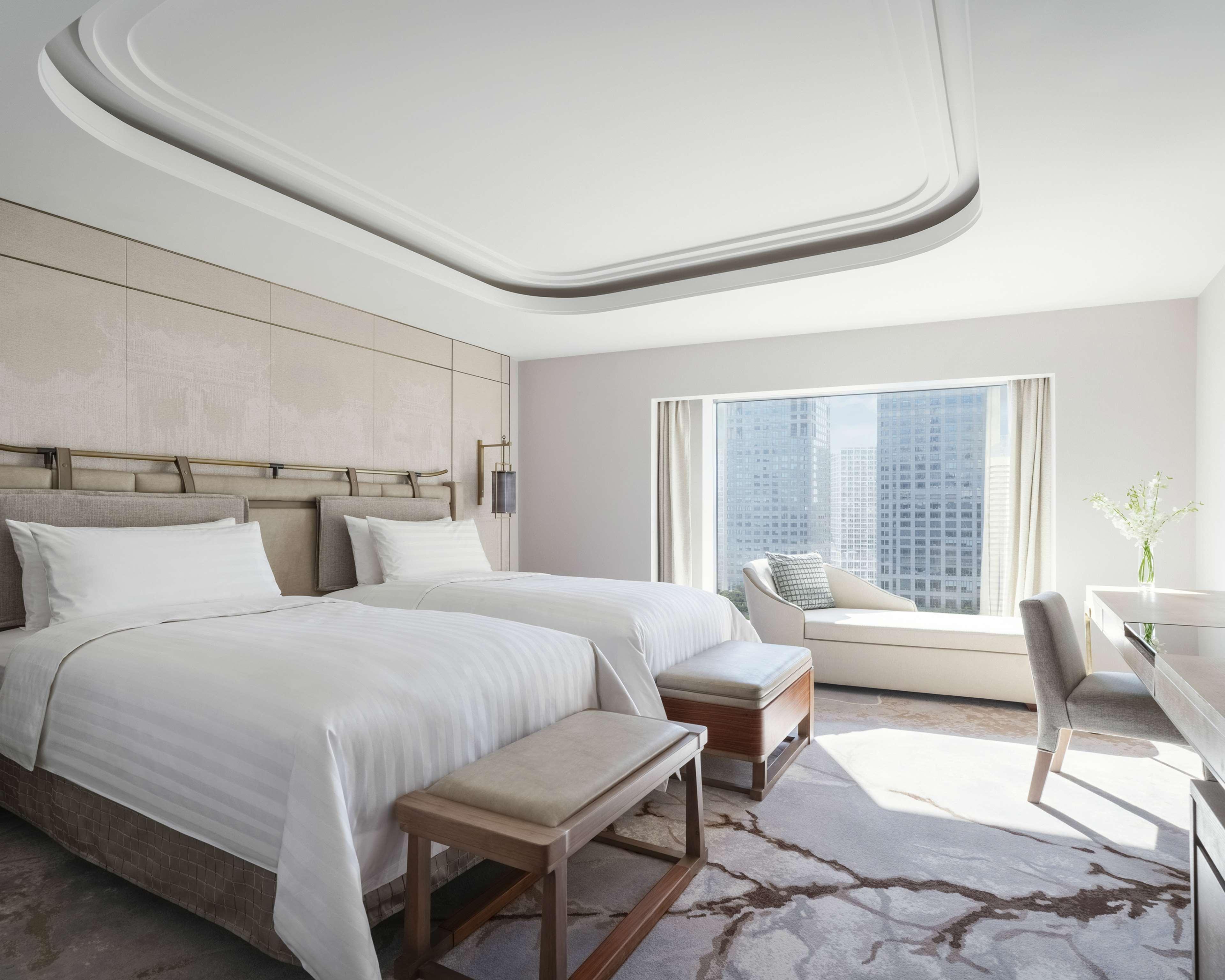 China World Hotel, 5*
