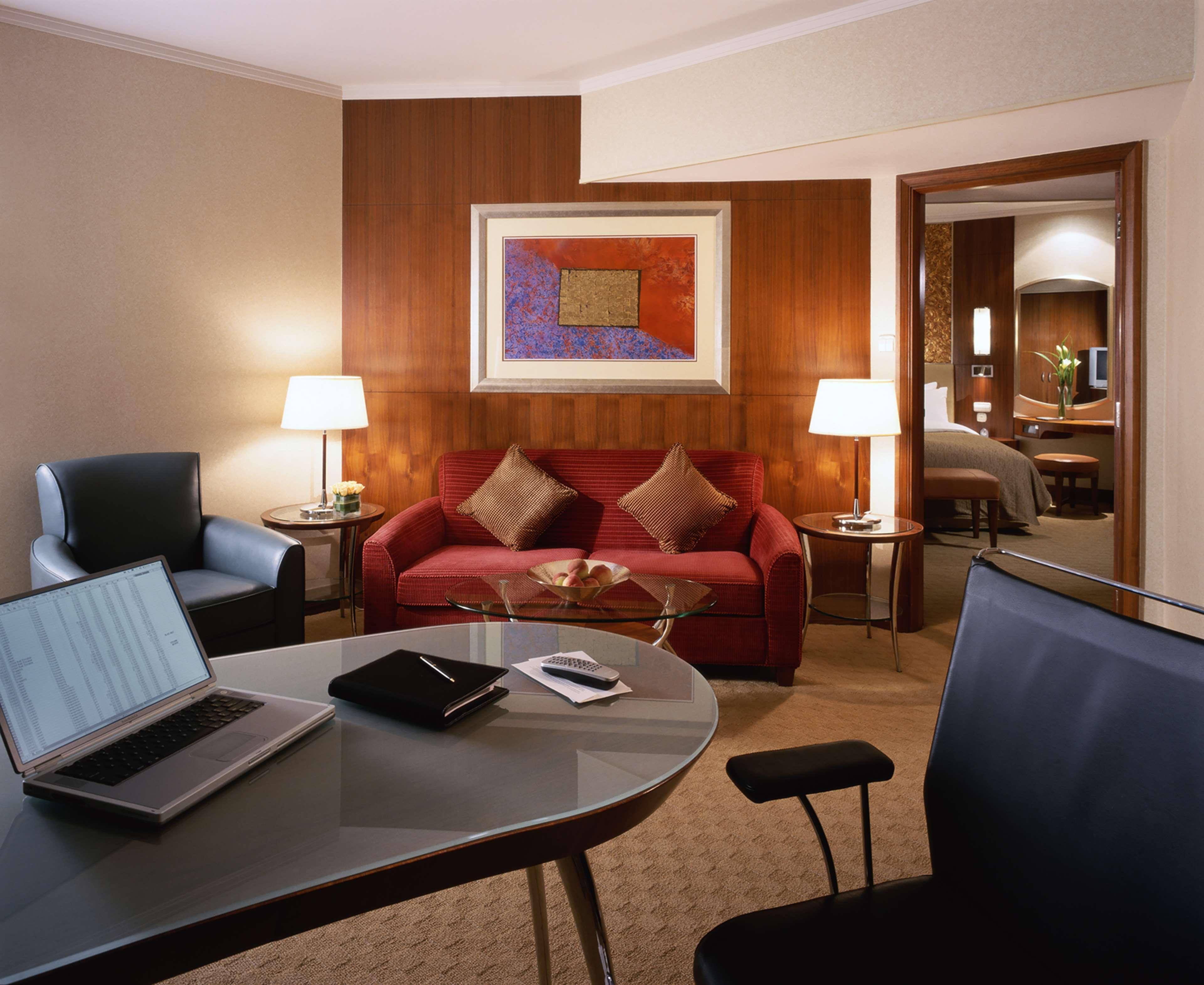 China World Hotel, 5*