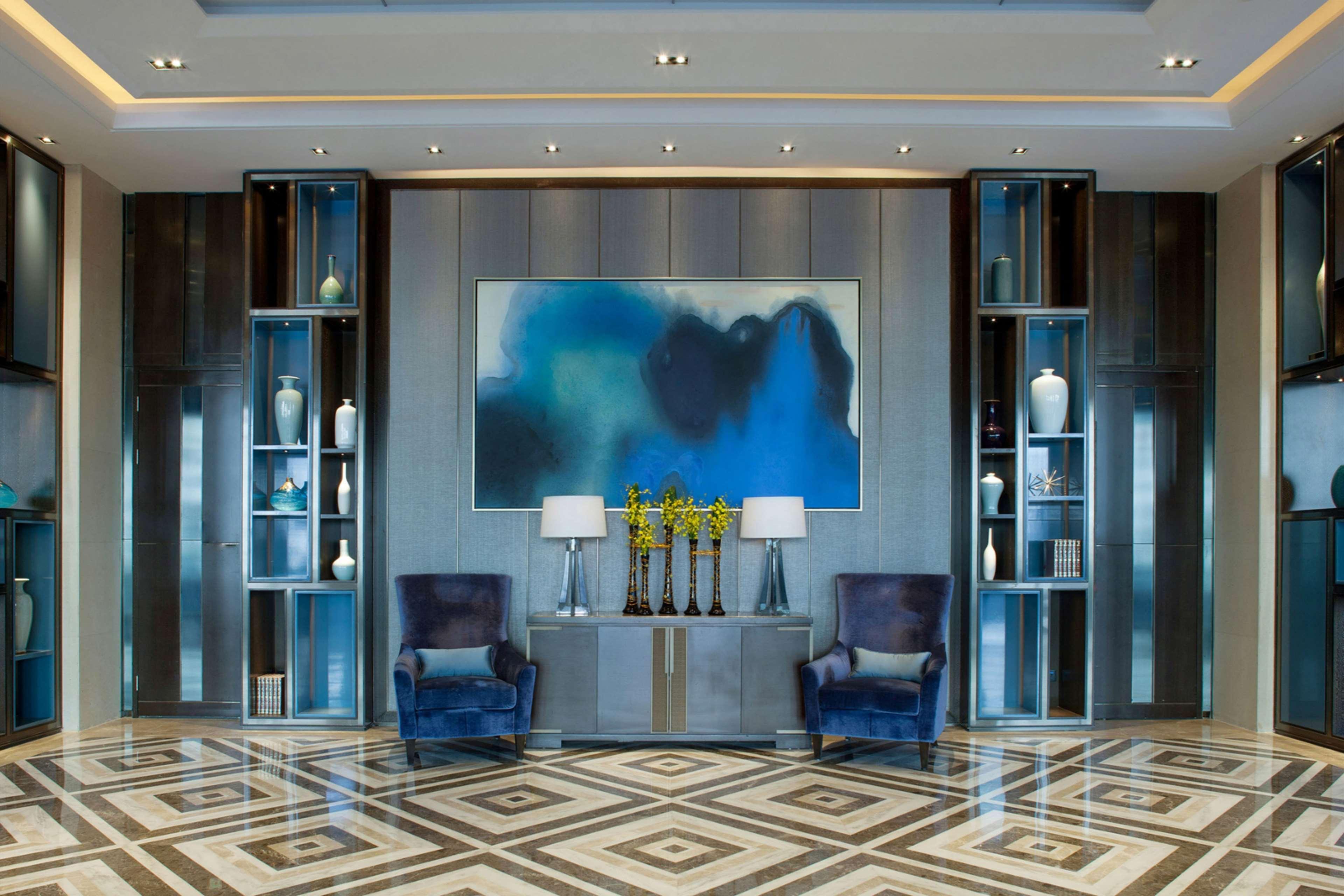 China World Hotel, 5*