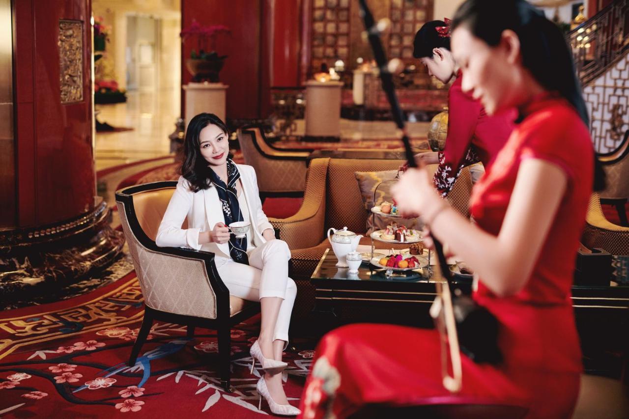 China World Hotel, Hotel