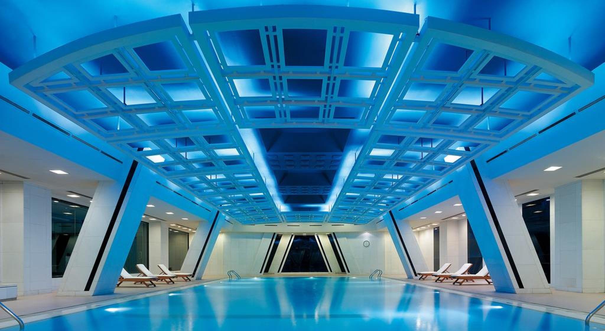 China World Hotel, Hotel 5*